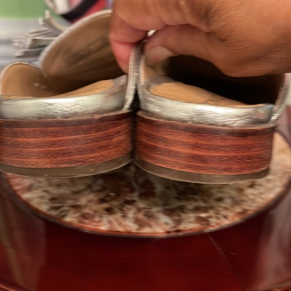 Vionic size7 woman shoe color silver with tassel. Pre owned condition great. - Picture 7 of 8